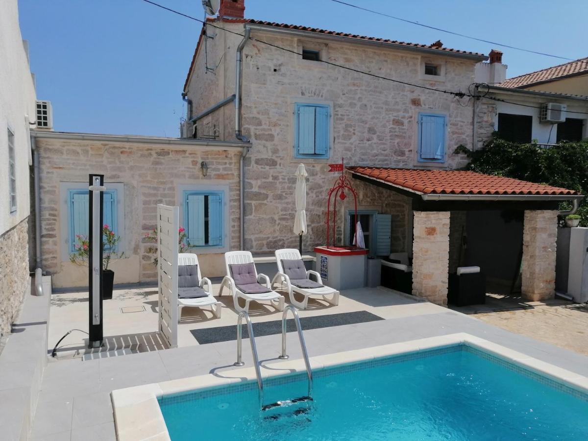 Holiday Home Peruški מראה חיצוני תמונה