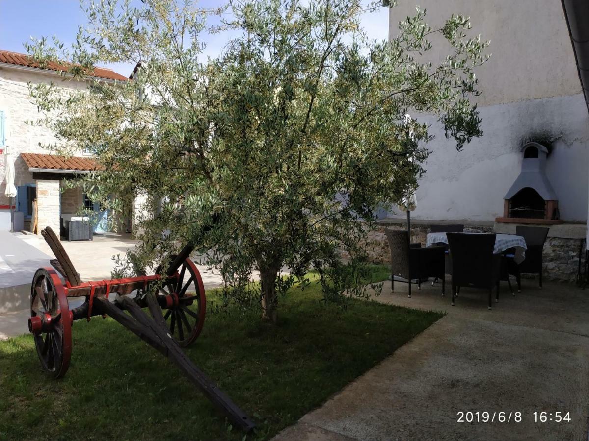 Holiday Home Peruški מראה חיצוני תמונה