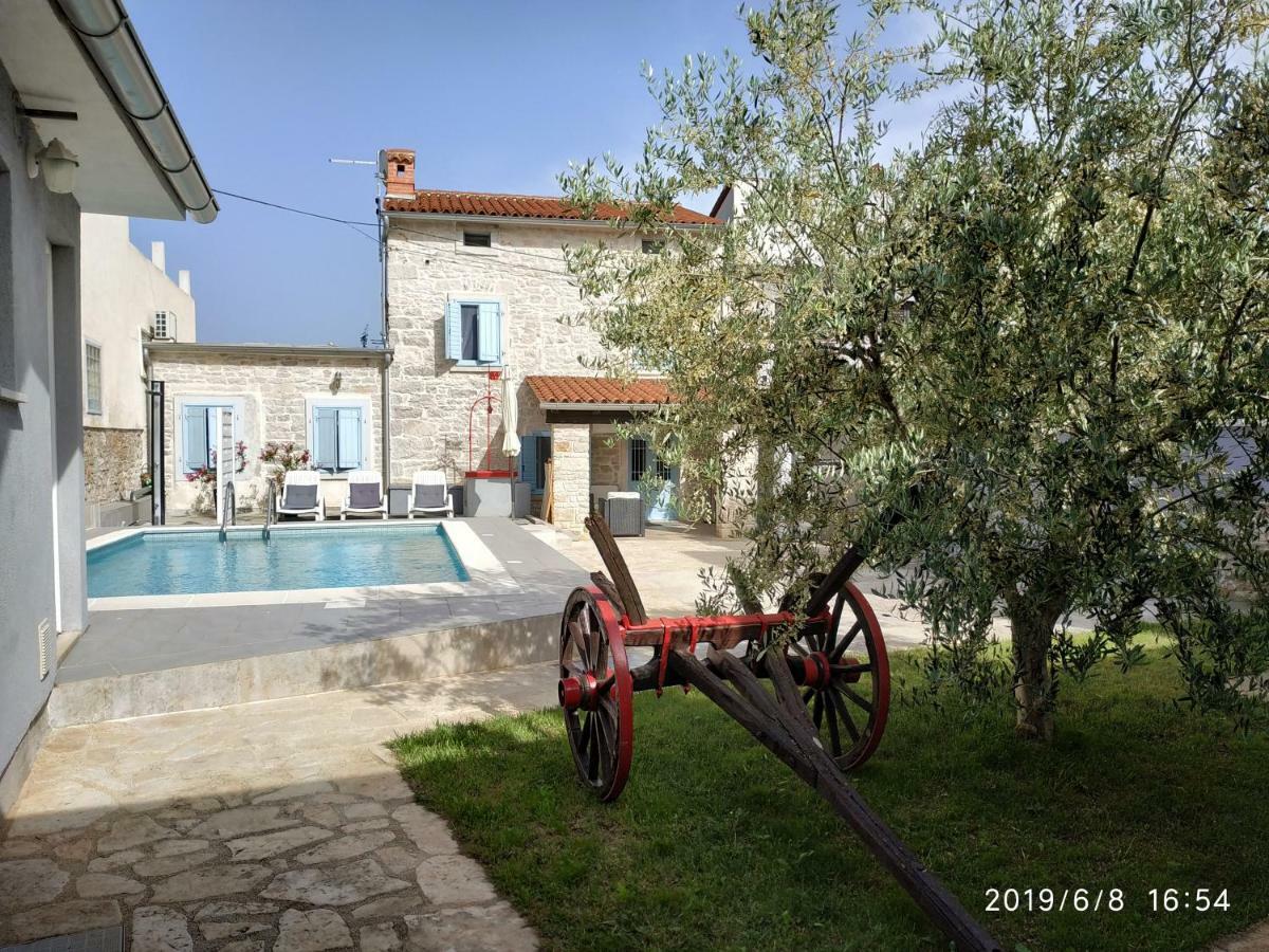 Holiday Home Peruški מראה חיצוני תמונה